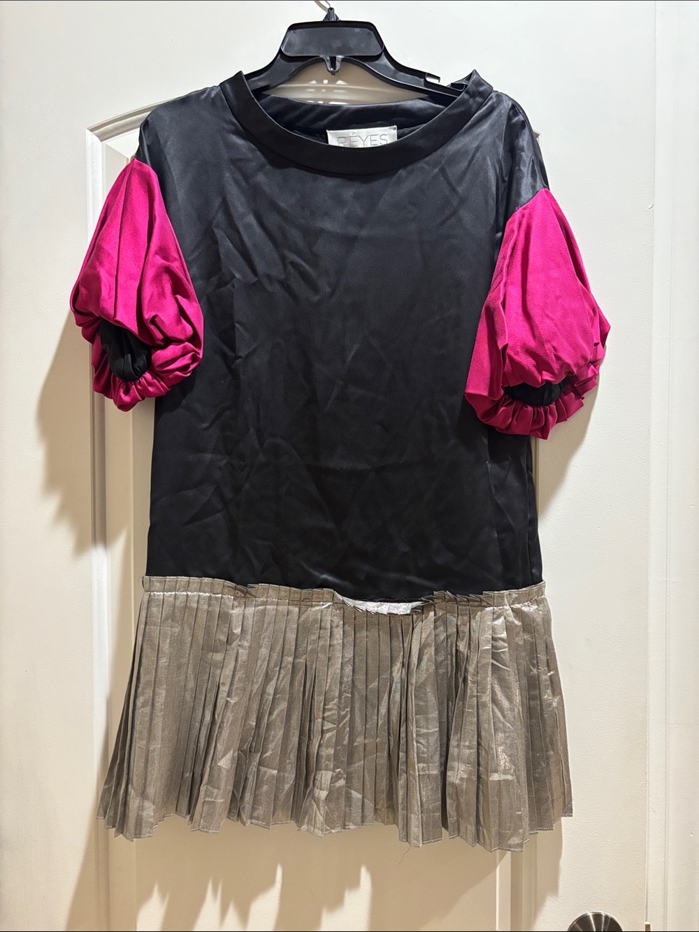 Reyes Colorblock Black Mini Dress Pink Puff Sleeves Silver Pleated Hem Size 4